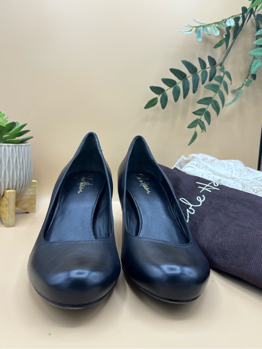 Cole Haan Nike Air Black Leather Pumps Heels Women’s 10.5 AA Narrow w/ Dust Bag